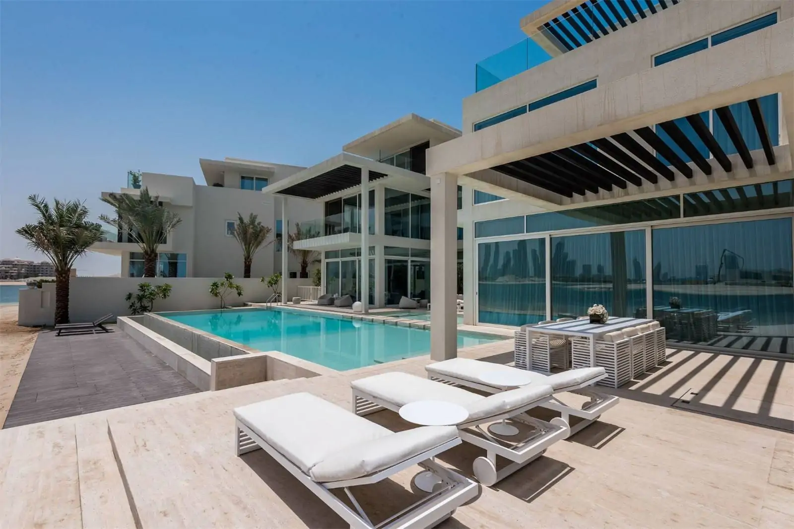 Villa maintenance service by Zia Luxury